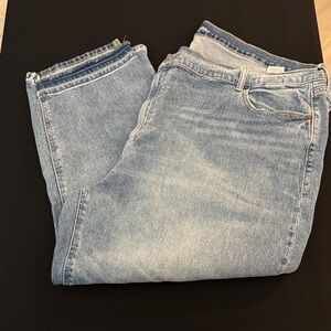 Old Navy Mid-Rise Boyfriend Jeans in Light Blue